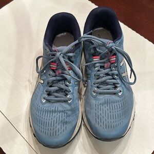 ASICS GT 1000 8 Blue Retro Running Shoes